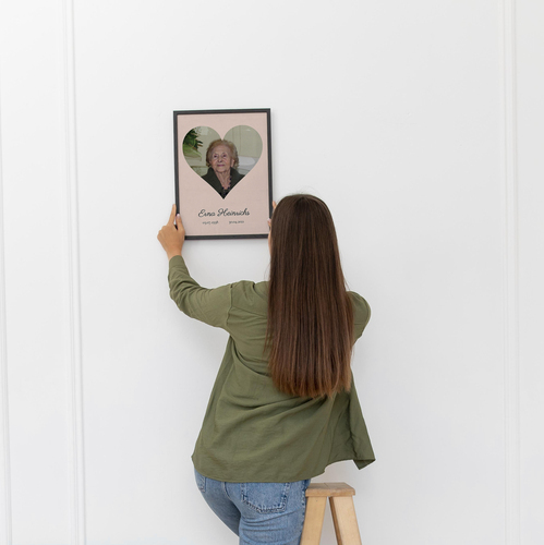 Portrait as heart for burial
